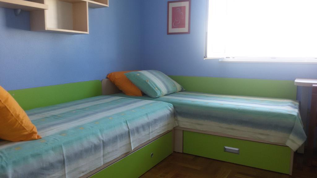 Apartment Mihanovic Žrnovnica Exterior foto